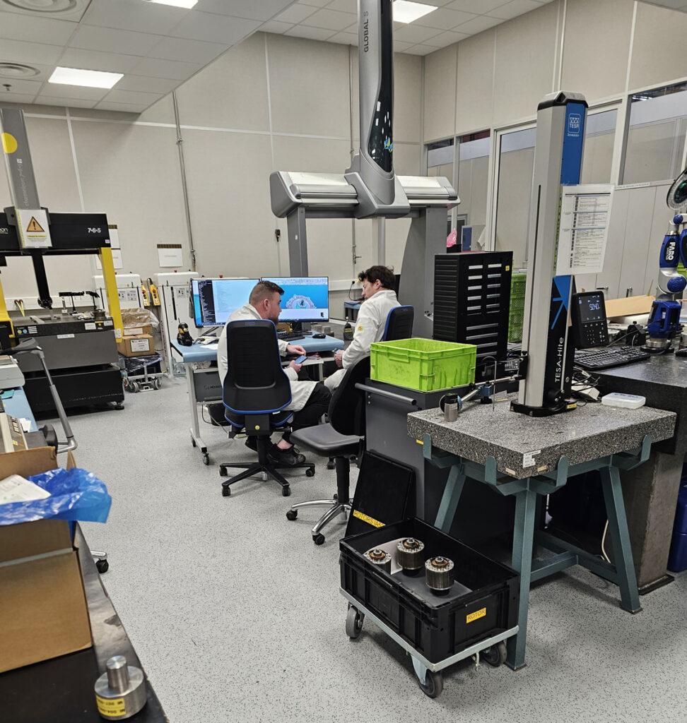 Laboratoire de métrologie dimensionnelle 3Descartes